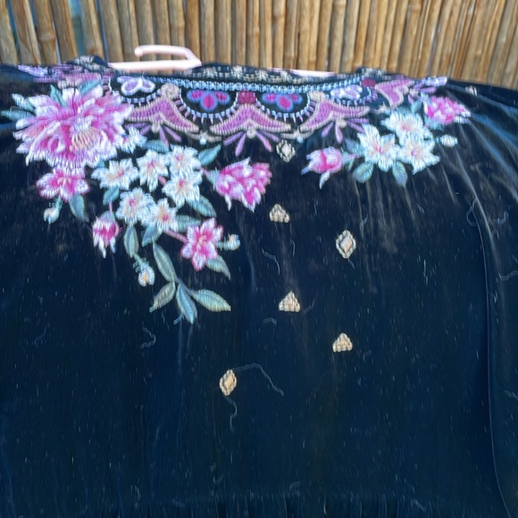 Johnny was black velvet empire style embroidered front, back and sleeve - Picture 4 of 6